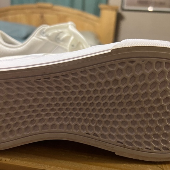 Adidas shoes - Picture 4 of 4